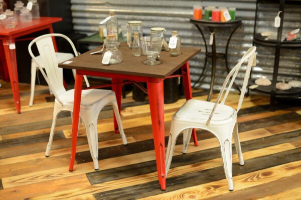 Tavolo ferro bristol top in legno rossocm70x70h76