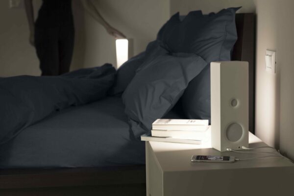 Lampada Cromatica wireless a colori con autoparlante - Made in Italy