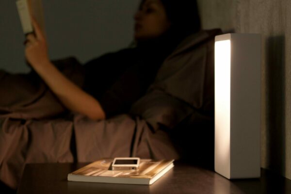 Lampada Cromatica wireless a colori con autoparlante - Made in Italy