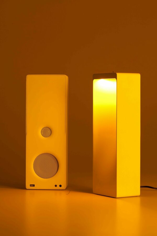 Lampada Cromatica wireless a colori con autoparlante - Made in Italy