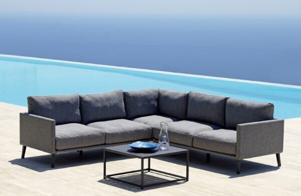 Corner set MOIA Boston
