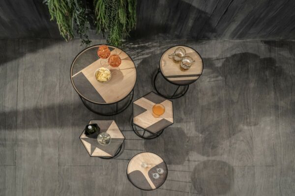Tavolino con top in legno e inserti in pietra - Jay - STONES