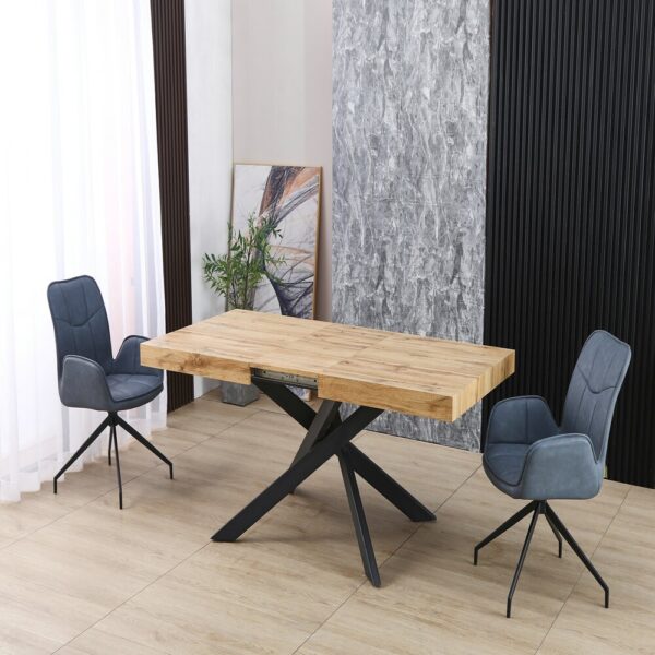 Tavolo Belinda allungabile piano colore rovere e struttura colore nero