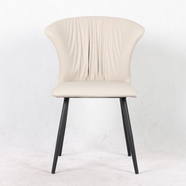 Sedia Core colore beige con gambe in metallo nero